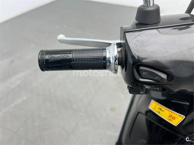Vespa LX 125 – Vista 12