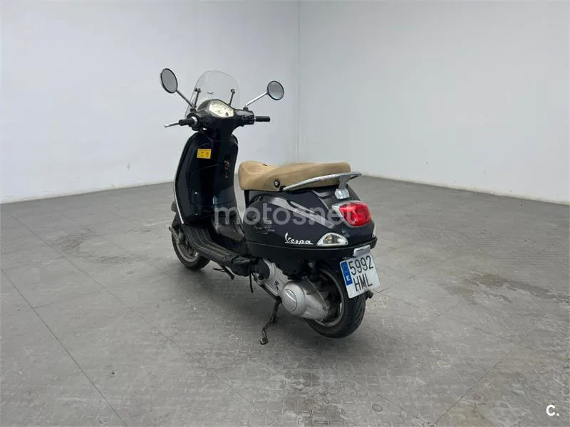 Vespa LX 125 – Vista 6