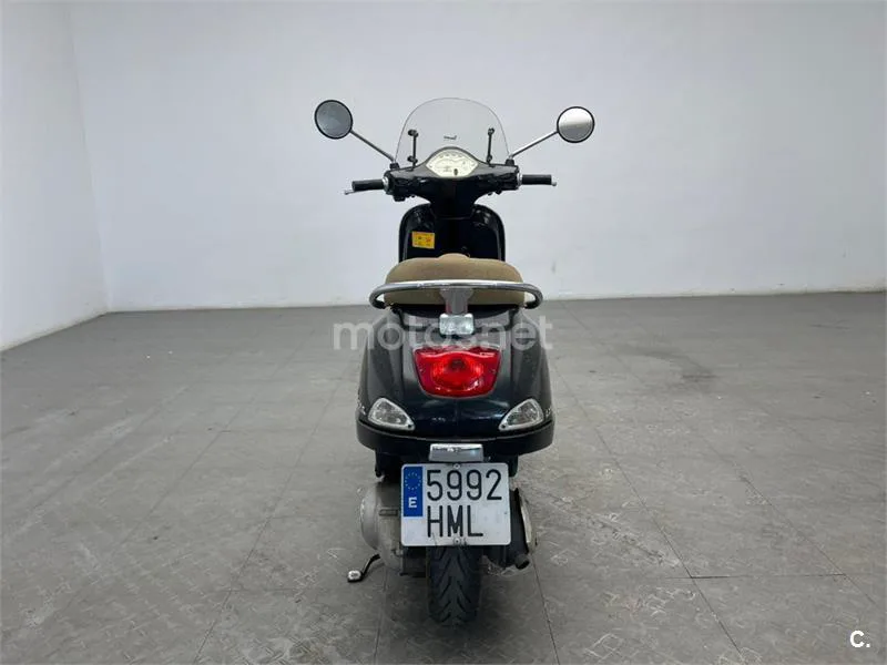 Vespa LX 125 – Vista 7