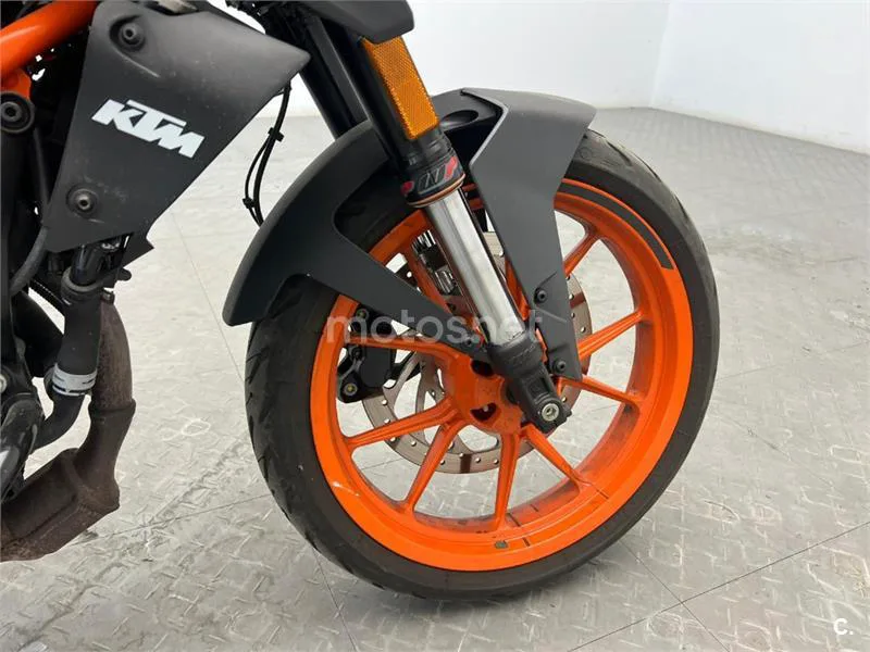 KTM 125 – Vista 11