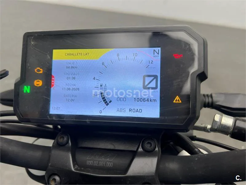 KTM 125 – Vista 13