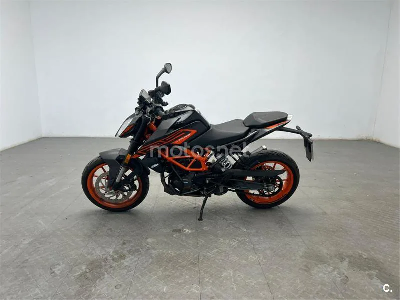 KTM 125 – Vista 5