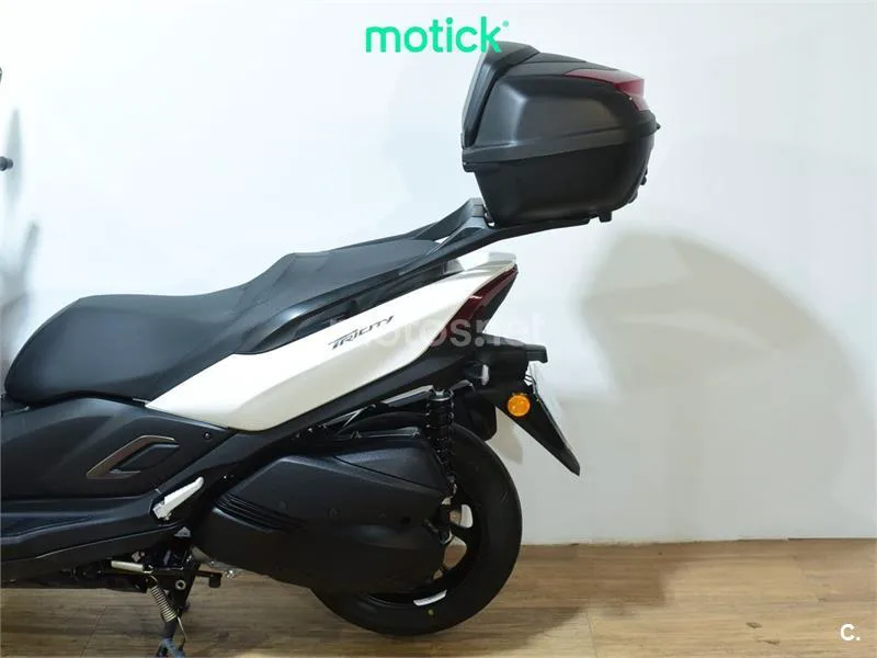 Yamaha Tricity – Vista 9