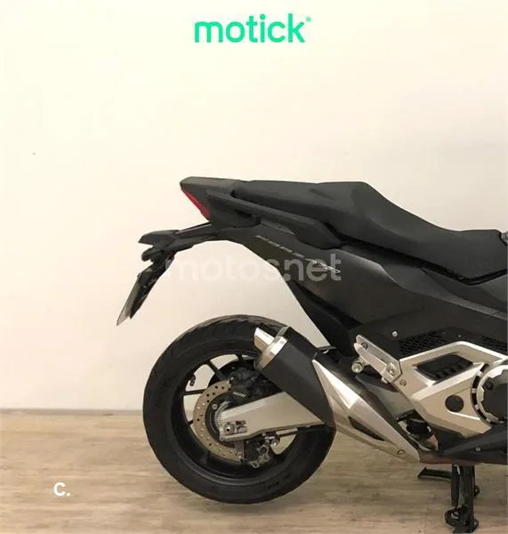 Honda Forza 750 – Vista 3