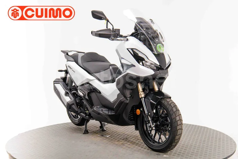 Honda ADV 350 – Vista 11