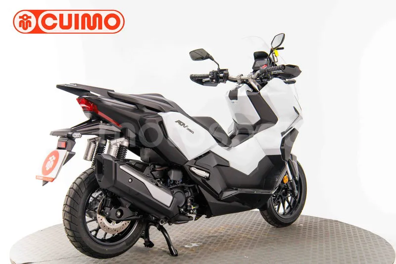 Honda ADV 350 – Vista 4