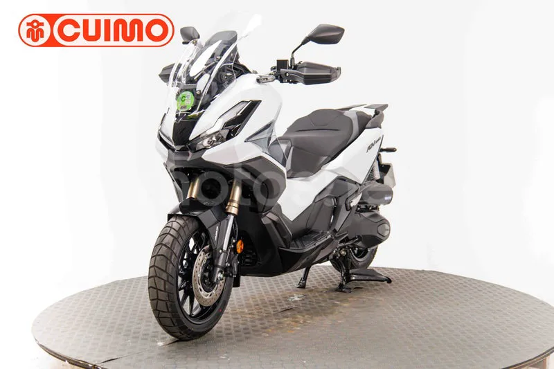 Honda ADV 350 – Vista 9