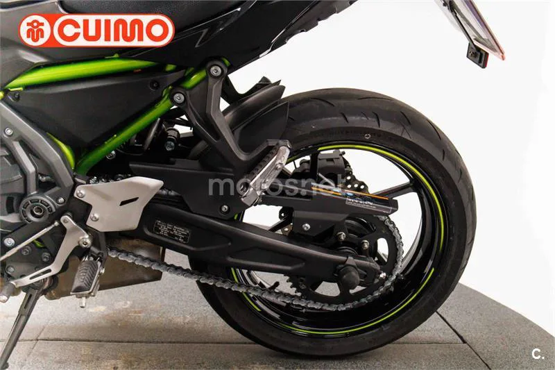 Kawasaki Z650 – Vista 22