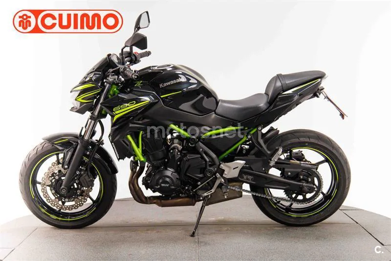 Kawasaki Z650 – Vista 8