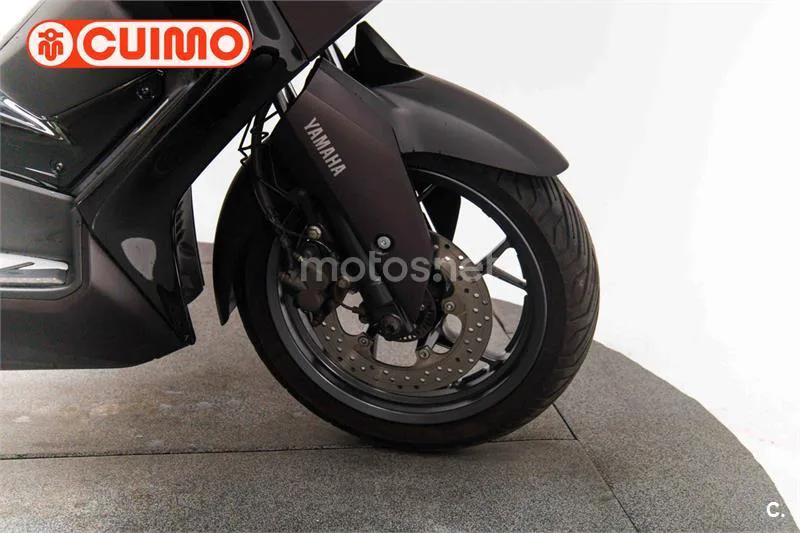 Yamaha XMAX 300 – Vista 13