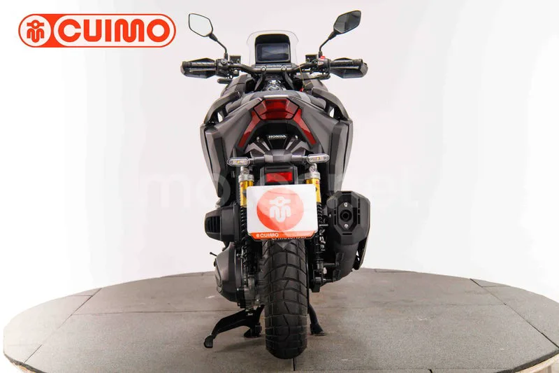 Honda ADV 350 – Vista 5