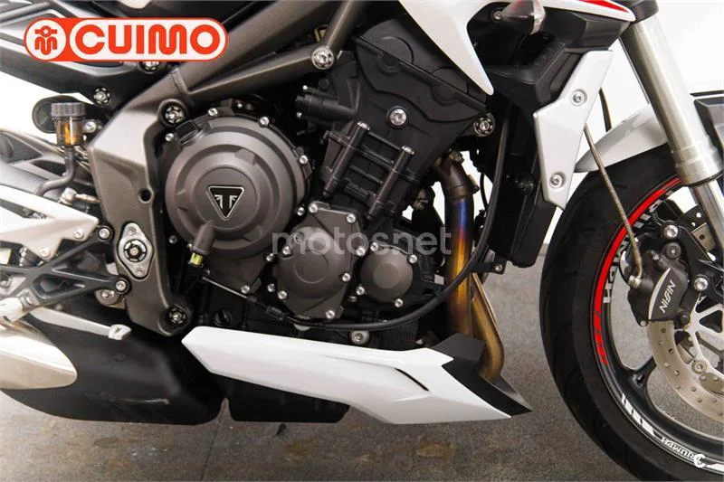 Triumph Street Triple – Vista 13