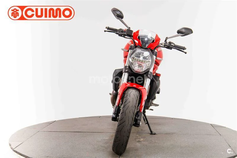 Ducati Monster 821 – Vista 11