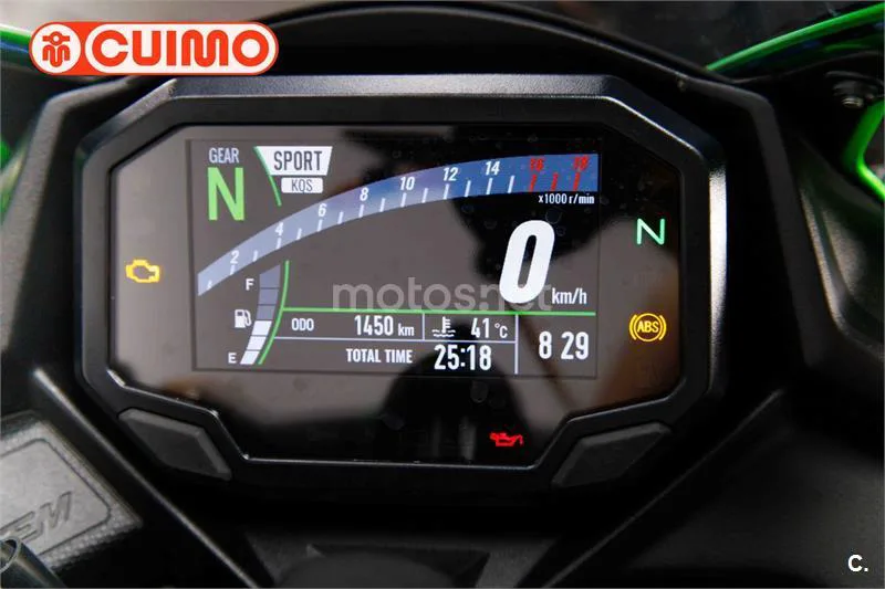 Kawasaki Ninja ZX-4RR – Vista 23