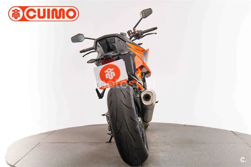 KTM 1290 Super Duke R – Vista 5
