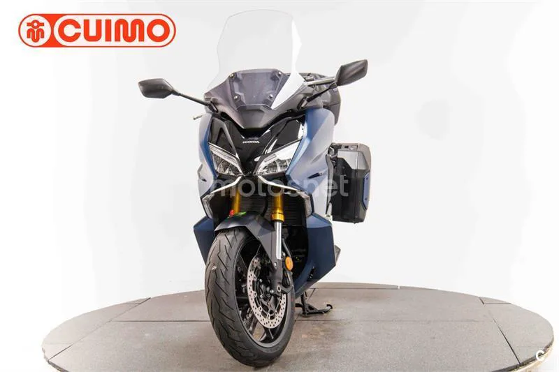 Honda Forza 750 – Vista 10