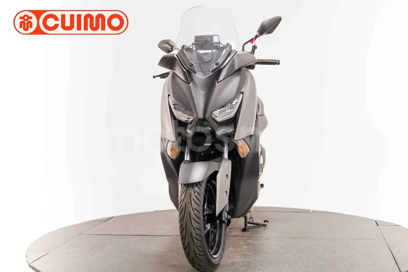 Yamaha XMAX 300 – Vista 10