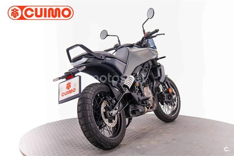 Husqvarna Svartpilen 125 – Vista 4