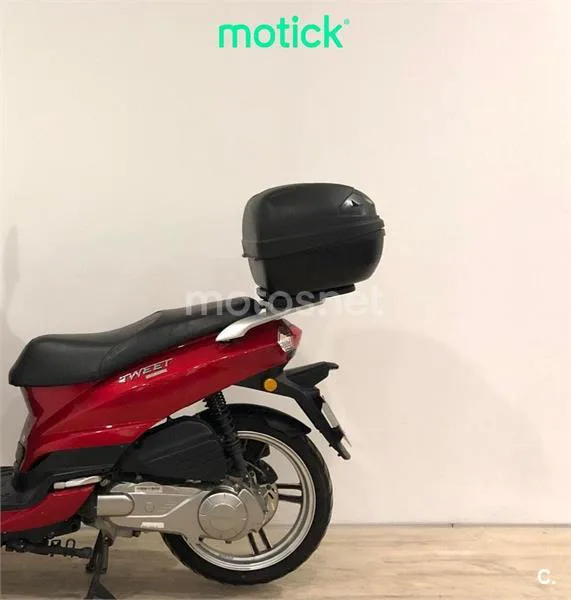 Peugeot Tweet 125 – Vista 8