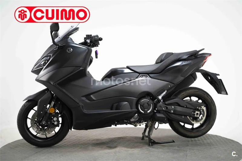 Yamaha TMAX 560 – Vista 8