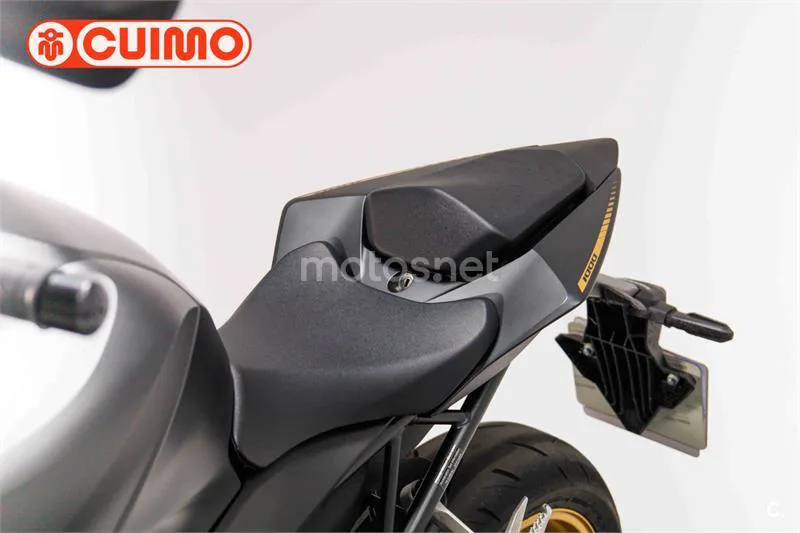 Honda CB 1000 Hornet – Vista 23
