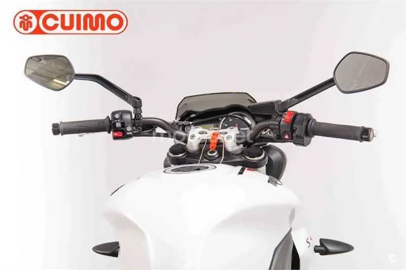 Triumph Street Triple – Vista 17