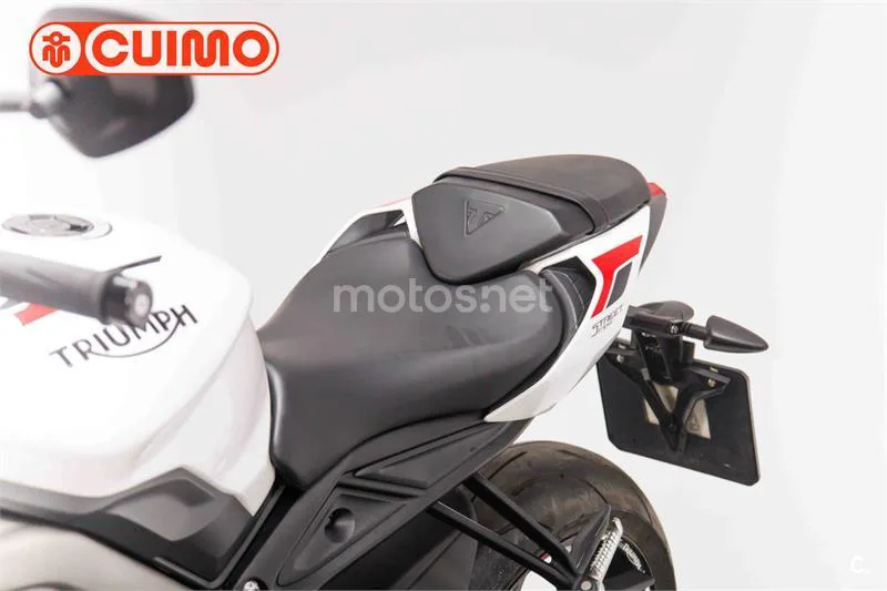 Triumph Street Triple – Vista 23