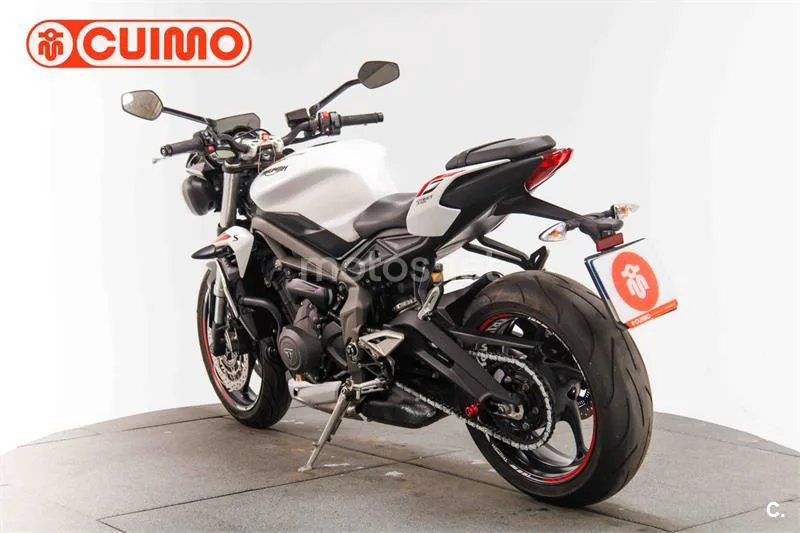 Triumph Street Triple – Vista 6