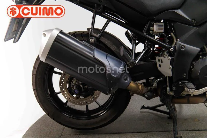 Suzuki V-Strom 1000 – Vista 14