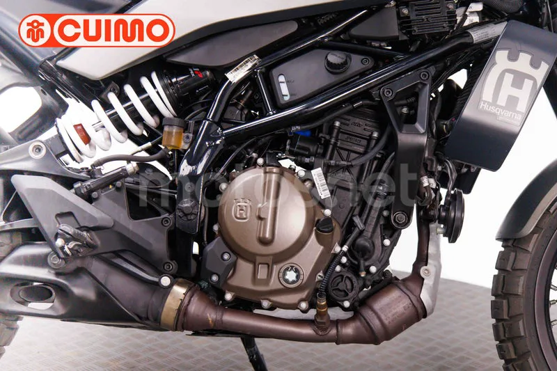 Husqvarna Svartpilen 125 - Vista 25