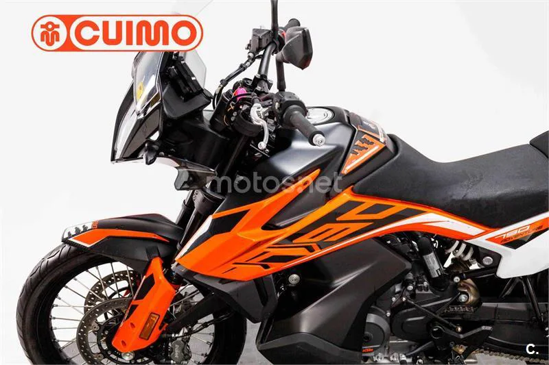 KTM 790 – Vista 17