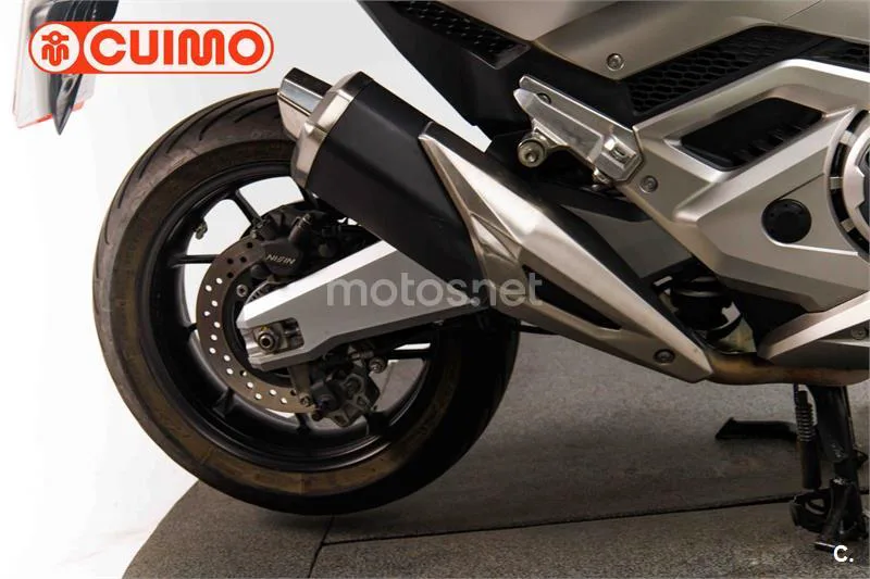 Honda Forza 750 – Vista 14