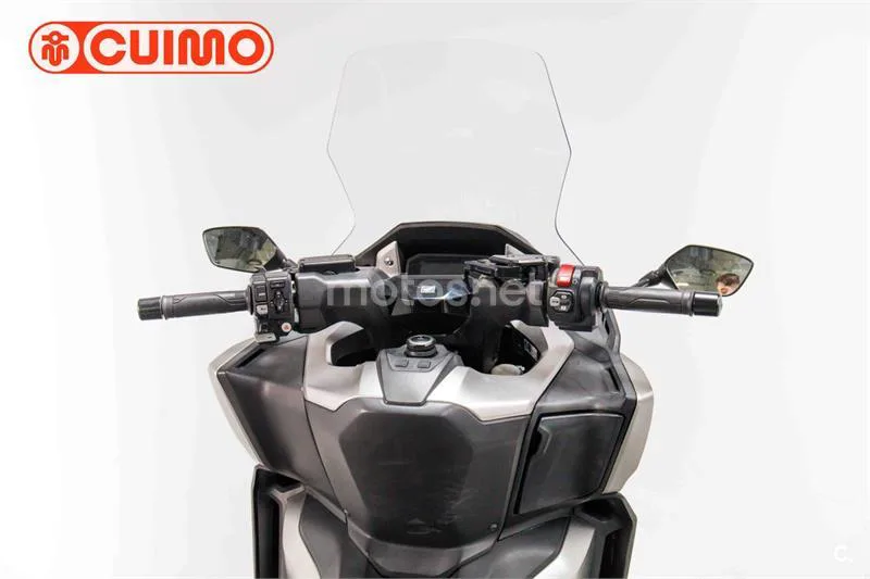 Honda Forza 750 – Vista 17