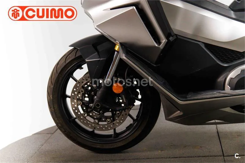 Honda Forza 750 – Vista 19