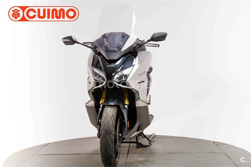 Honda Forza 750 – Vista 10