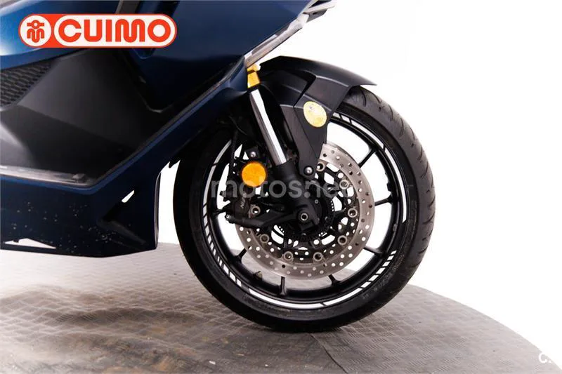 Honda Forza 750 – Vista 13