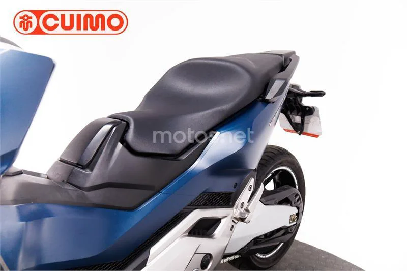 Honda Forza 750 – Vista 21