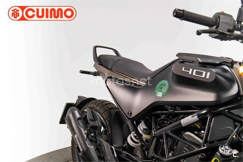 Husqvarna Svartpilen 401 – Vista 12
