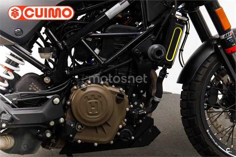 Husqvarna Svartpilen 401 – Vista 13