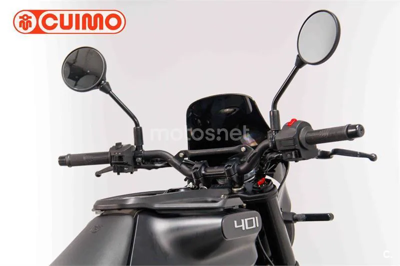 Husqvarna Svartpilen 401 – Vista 15