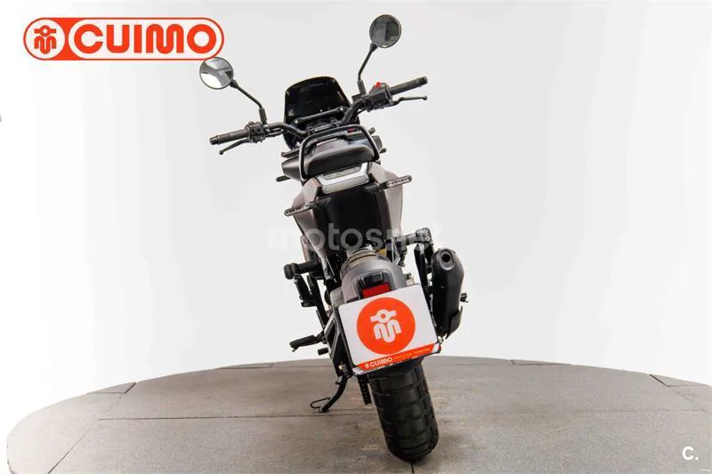 Husqvarna Svartpilen 401 – Vista 5