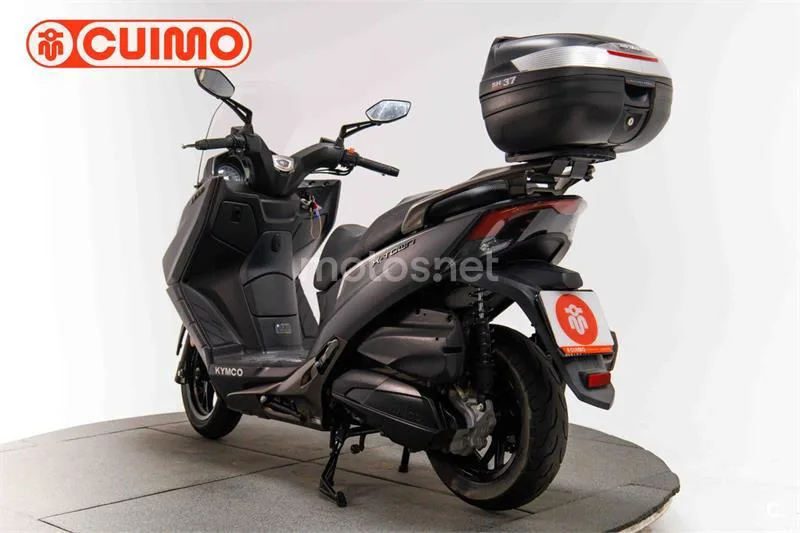 Kymco X-Town CT 300 – Vista 6