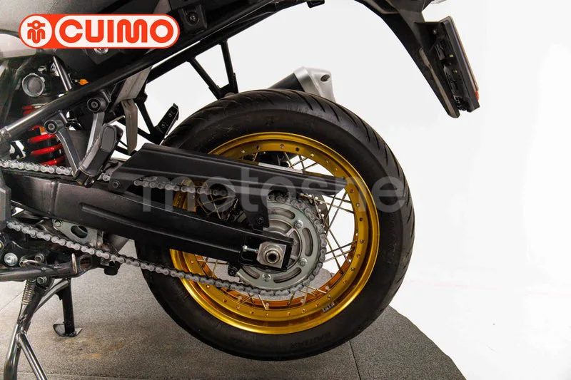 Suzuki V-Strom 1000 – Vista 40
