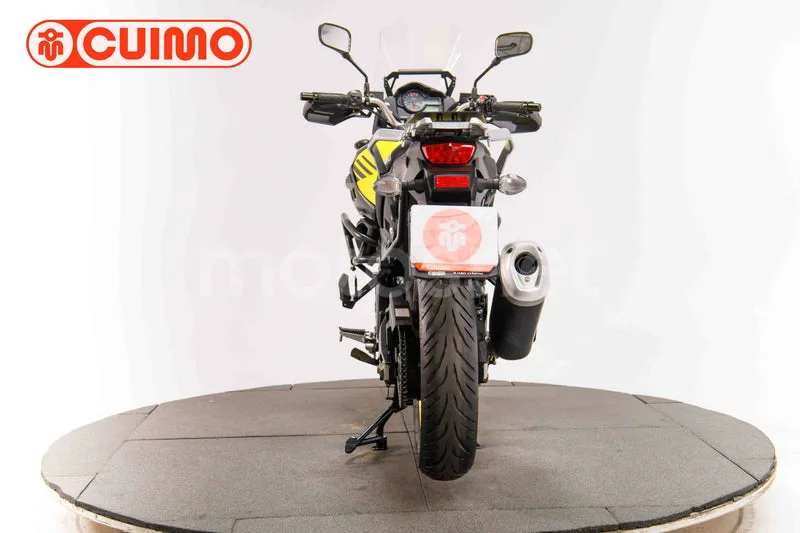 Suzuki V-Strom 1000 – Vista 9