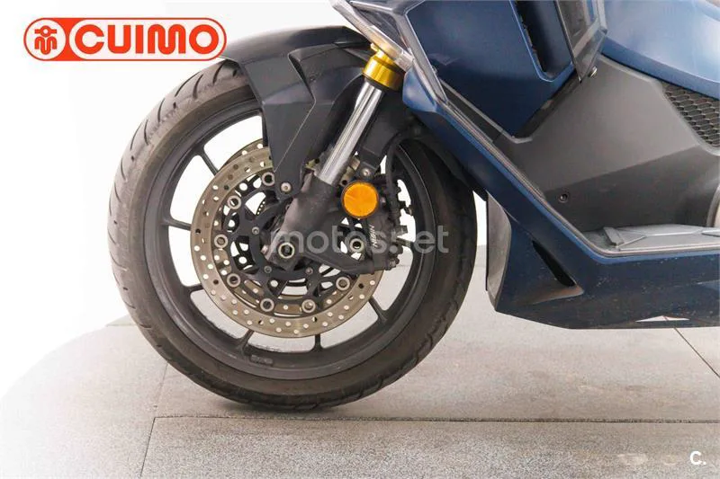 Honda Forza 750 – Vista 19