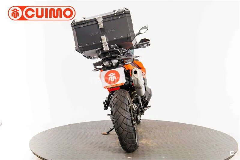 KTM 890 – Vista 5