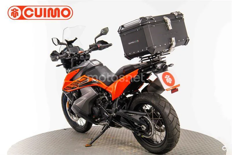 KTM 890 – Vista 6
