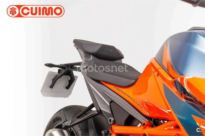 KTM 1290 Super Duke R – Vista 12