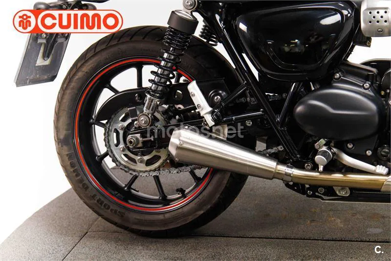 Triumph Street Twin – Vista 14