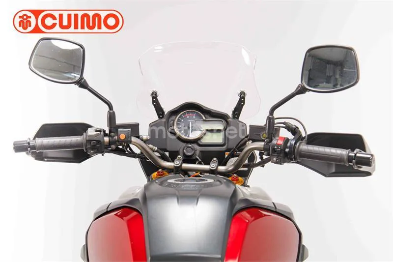 Suzuki V-Strom 1000 – Vista 17